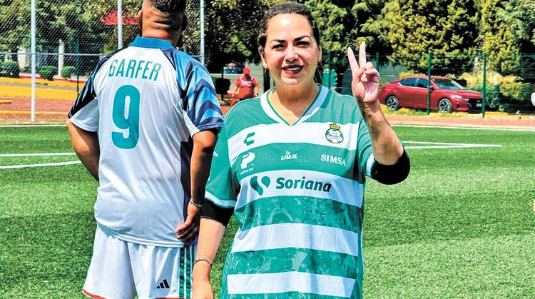 Tania Valentina inaugura torneo regional en unidad deportiva renovada de Los Altos