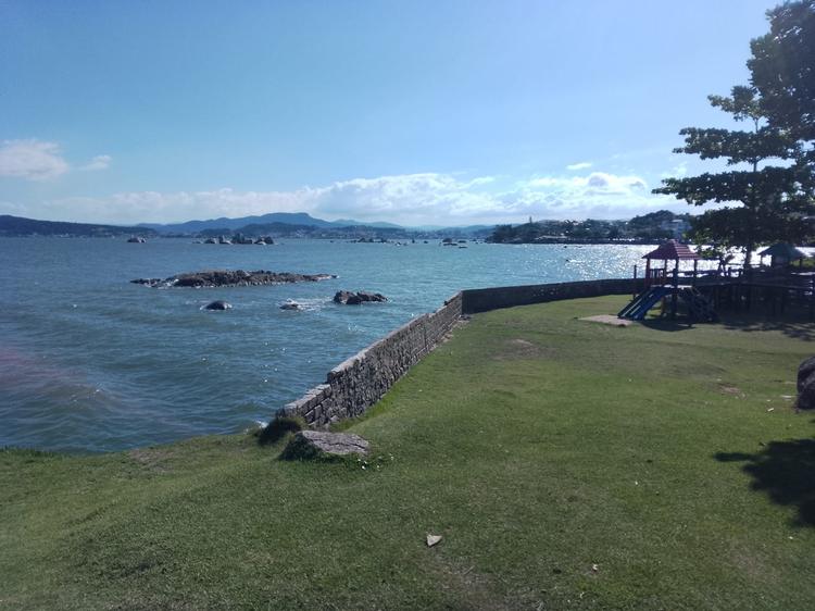 Volta do feriadão de Tiradentes deve ter tempo firme e predomínio do sol em SC