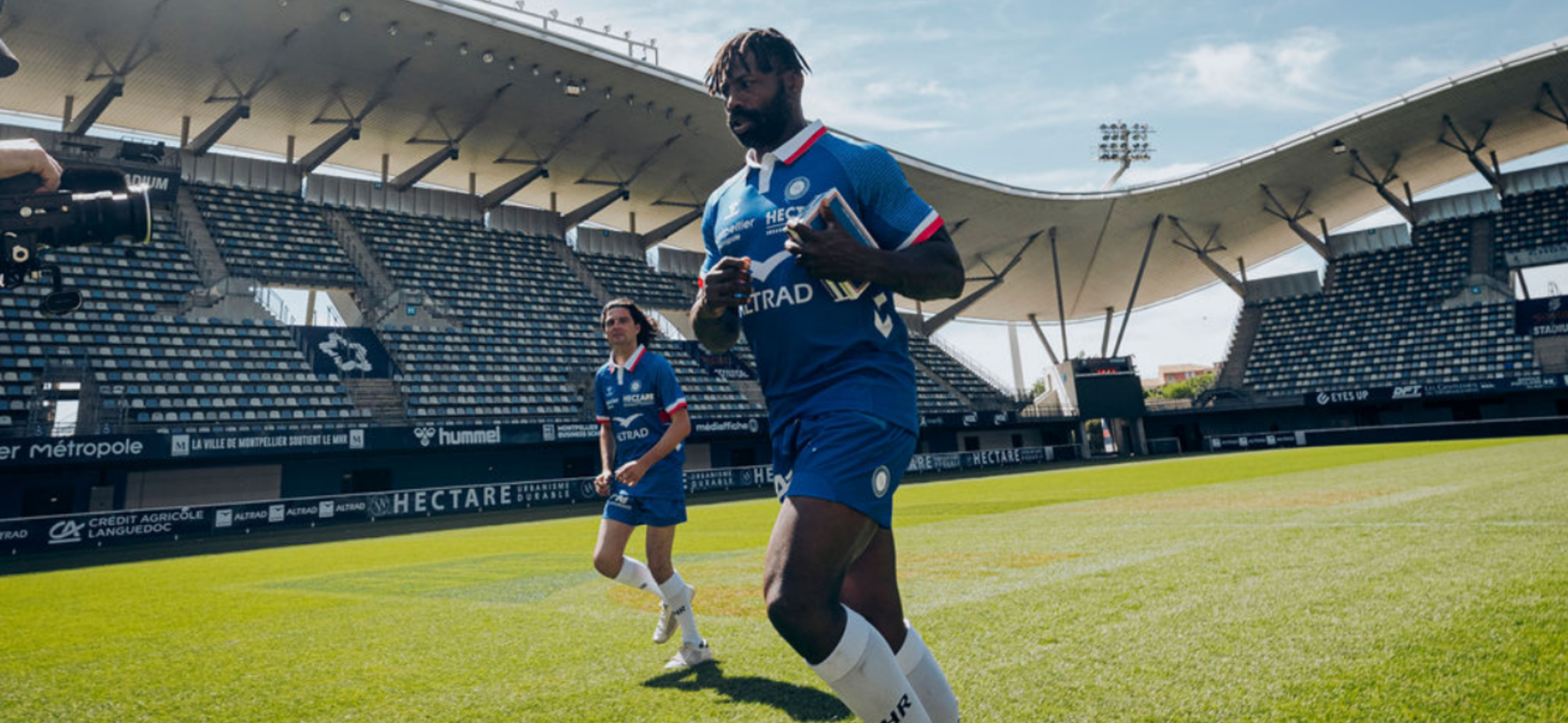 Délices des Anges et le MHR : le biscuit montpelliérain l’Écusson célèbre 40 ans de rugby