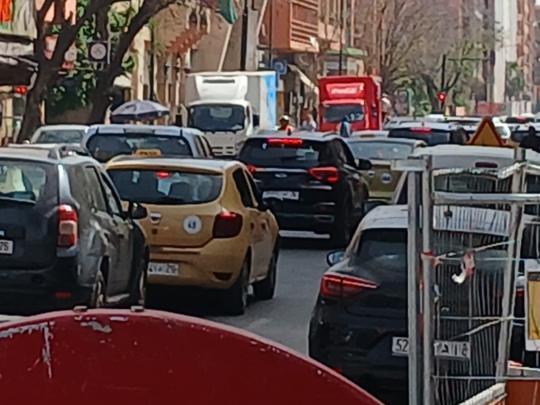 أشغال بشارع الزرقطوني تشعل الفتيل بين الشركة المكلفة وشرطة السير بمراكش