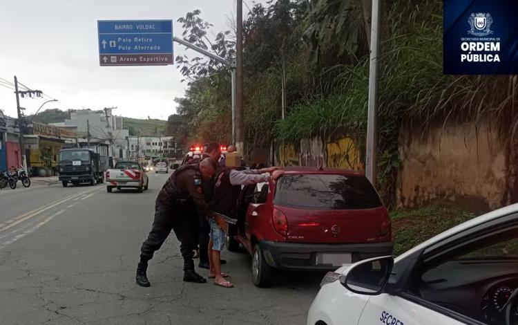 Motorista embriagado é preso por fazer manobras perigosas em Volta Redonda
