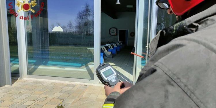 Mentana, fuga di cloro in piscina: bimba di 5 anni in codice rosso e altri quattro piccoli in ospedale
