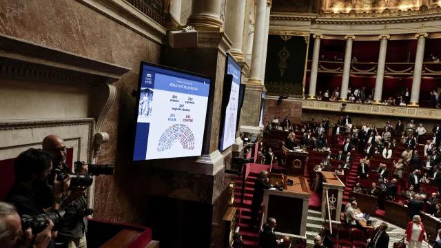 França aprova lei que legaliza a eutanásia e o suicídio assistido