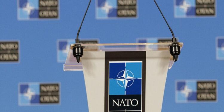 Dal Pentagono il pugno duro contro gli alleati Nato: Madrid rischia l'espulsione?