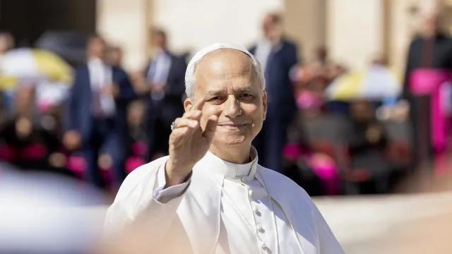 Cirurgia do papa Leão 14 foi um sucesso, diz Vaticano
