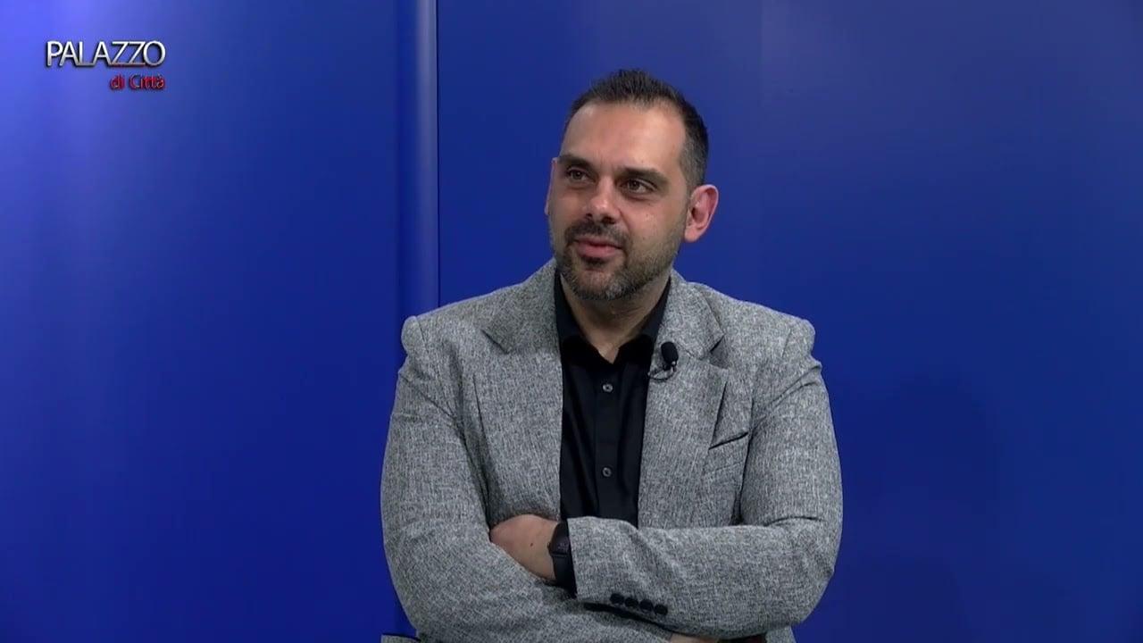 Palazzo di città, con Michele Apolito, sindaco di Ogliastro e Presidente della Comunità Montana Alento Monte Stella