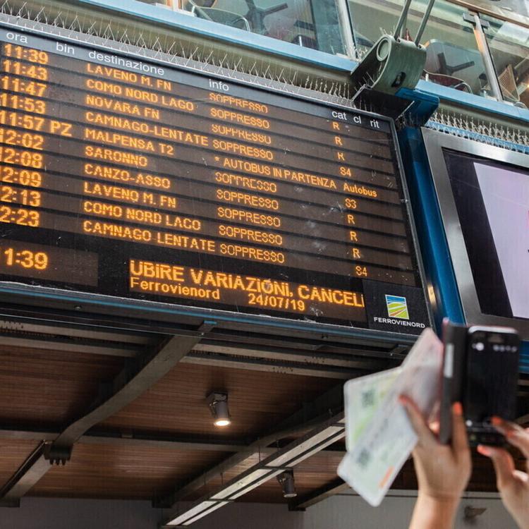 Ore 21:18, scatta lo sciopero di 24 ore dei treni Fs, Italo, Trenitalia e Trenord