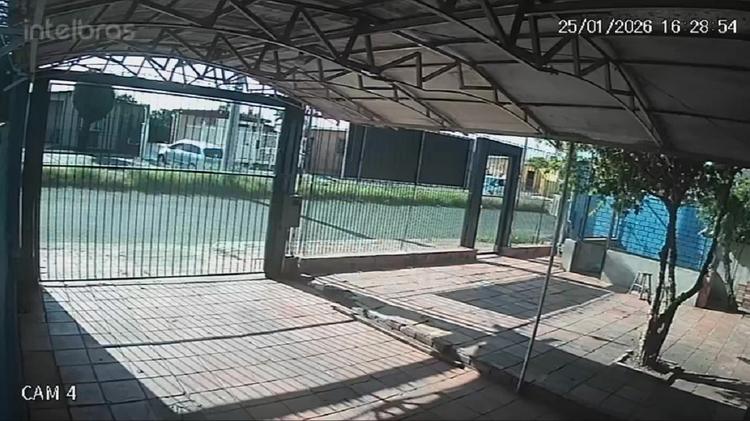 Família Aguiar desaparecida há 80 dias: VÍDEO mostra pai entrando na casa de filha minutos antes de sumiço