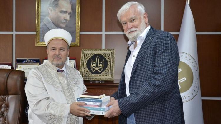 Alman vatandaşı Peter Nevşehir’de müslüman oldu