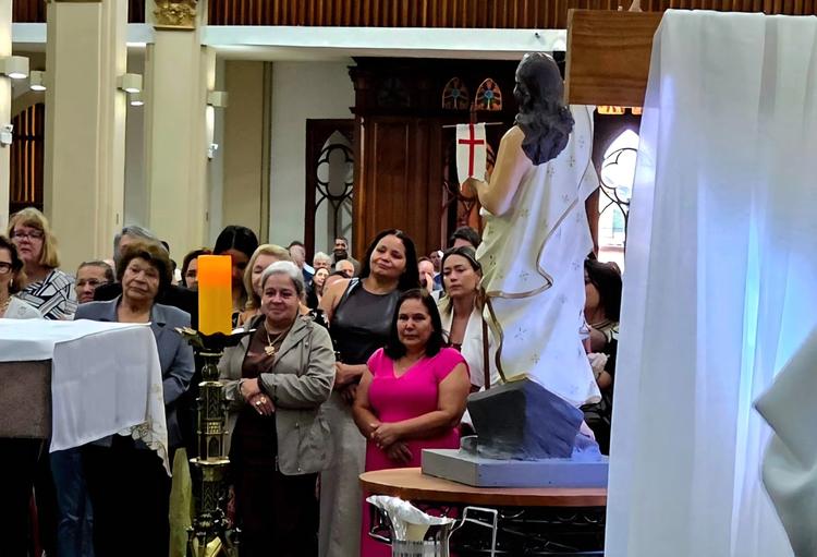 No Dia das Mães, celebramos com fé e gratidão a Santa Missa das Mães