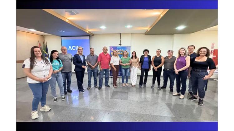 ACIL entrega R$ 10 mil em prêmios da campanha Compras Premiadas