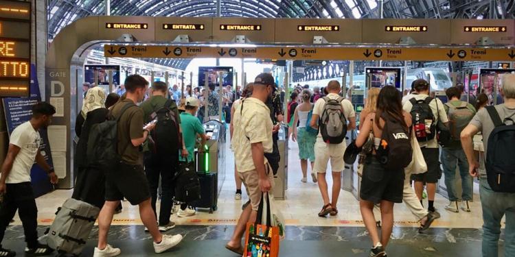 Treni, l'Italia divisa in due: cantiere a Firenze e guasti tra Milano e la Tirrenica