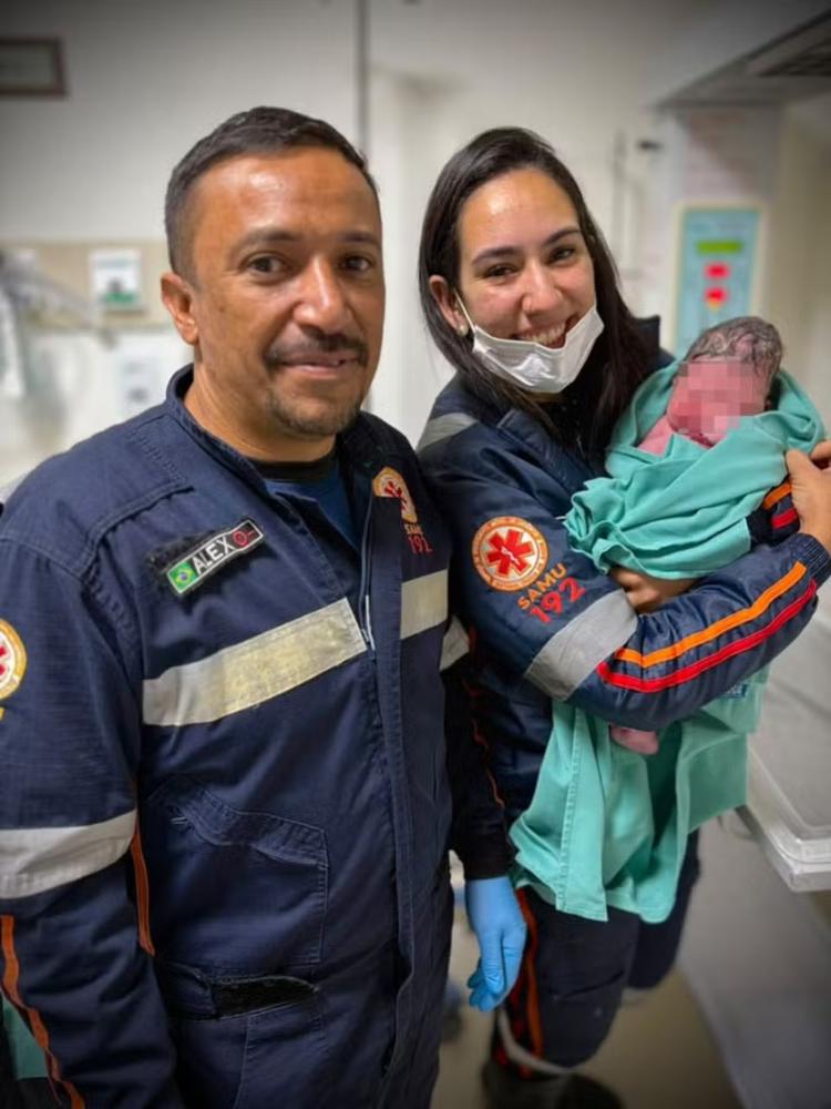 Bebê nasce em elevador de hospital durante atendimento do Samu no interior de SP