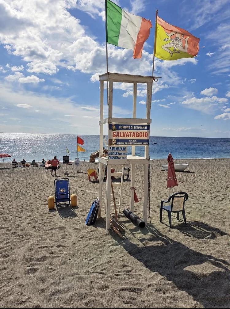 ⛱️UN'ESTATE BANDIERA BLU ALL'INSEGNA DELLA SICUREZZA Anche quest'anno sono attive le postazioni di vigilanza sulla spiag...