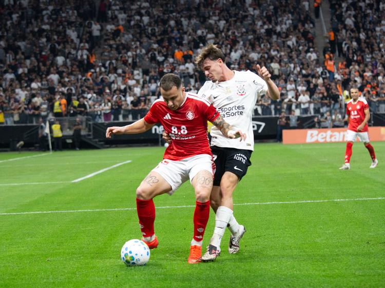 Corinthians vence o Inter, mas está fora da Copa do Brasil