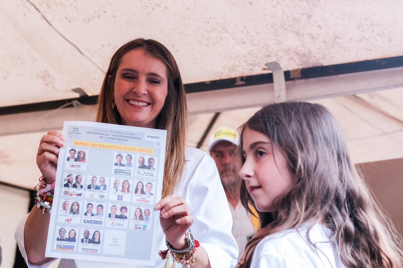 Paloma Valencia Calls for Support for De la Espriella to Defeat Ivan Cepeda in Colombia