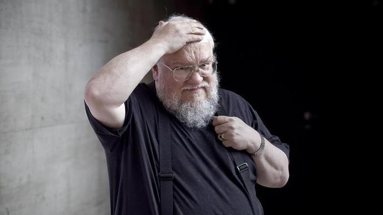 Escritores bloqueados y lectores enfurecidos: la maldición de las sagas de nunca acabar