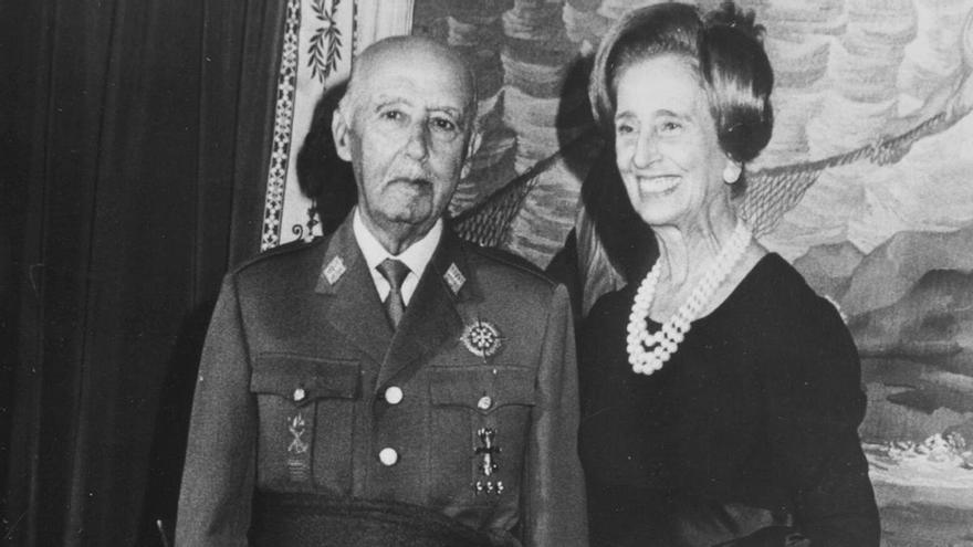 ¿Quién querría un retrato de Franco para colgar en la pared? Se subasta uno de más de dos metros