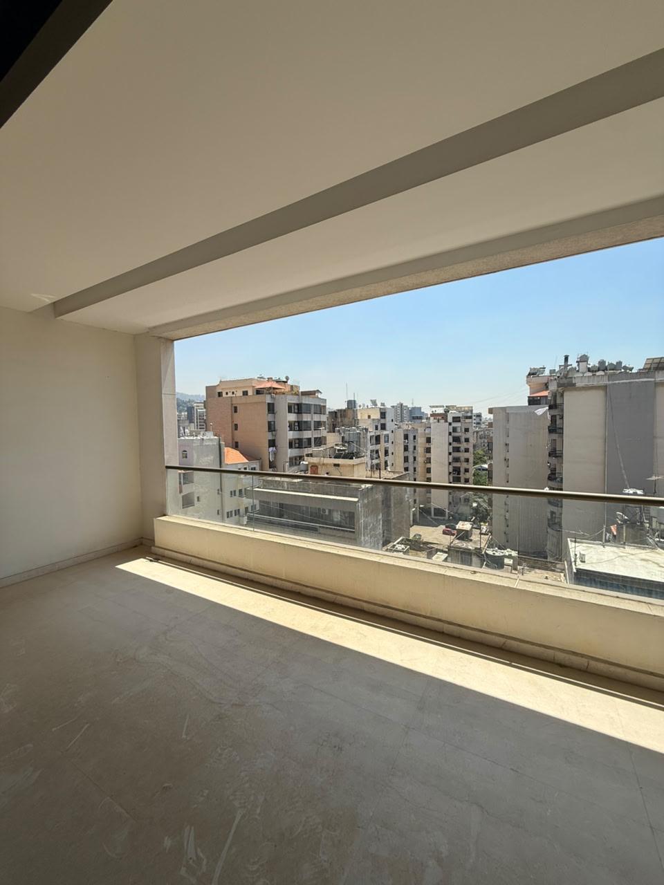 For Sale: Apartment in Jdeideh