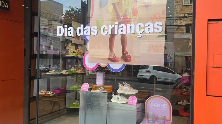 Comércio de Divinópolis adota horário especial para o Dia das Crianças; veja como será