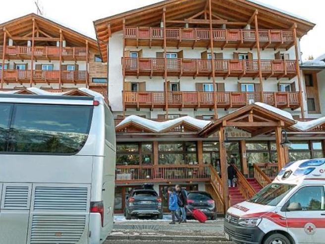 I 130 intossicati nell'hotel di Folgarida: il titolare farà 80 giorni di  lavori socialmente utili. «Ma 230 euro non bastano a risarcire»