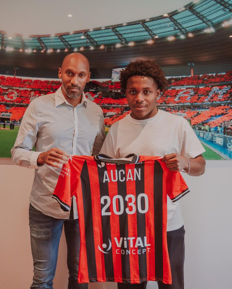 Ewan Aucun passe professionnel En Avant Guingamp EAG AMD02202