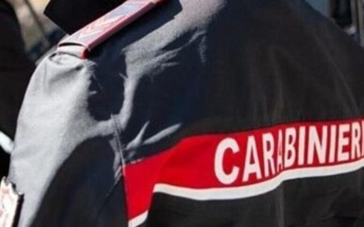 Falsi carabinieri raggirano un'anziano e gli portano via soldi e gioielli: fermati un 19enne e un 55enne a Trebisacce