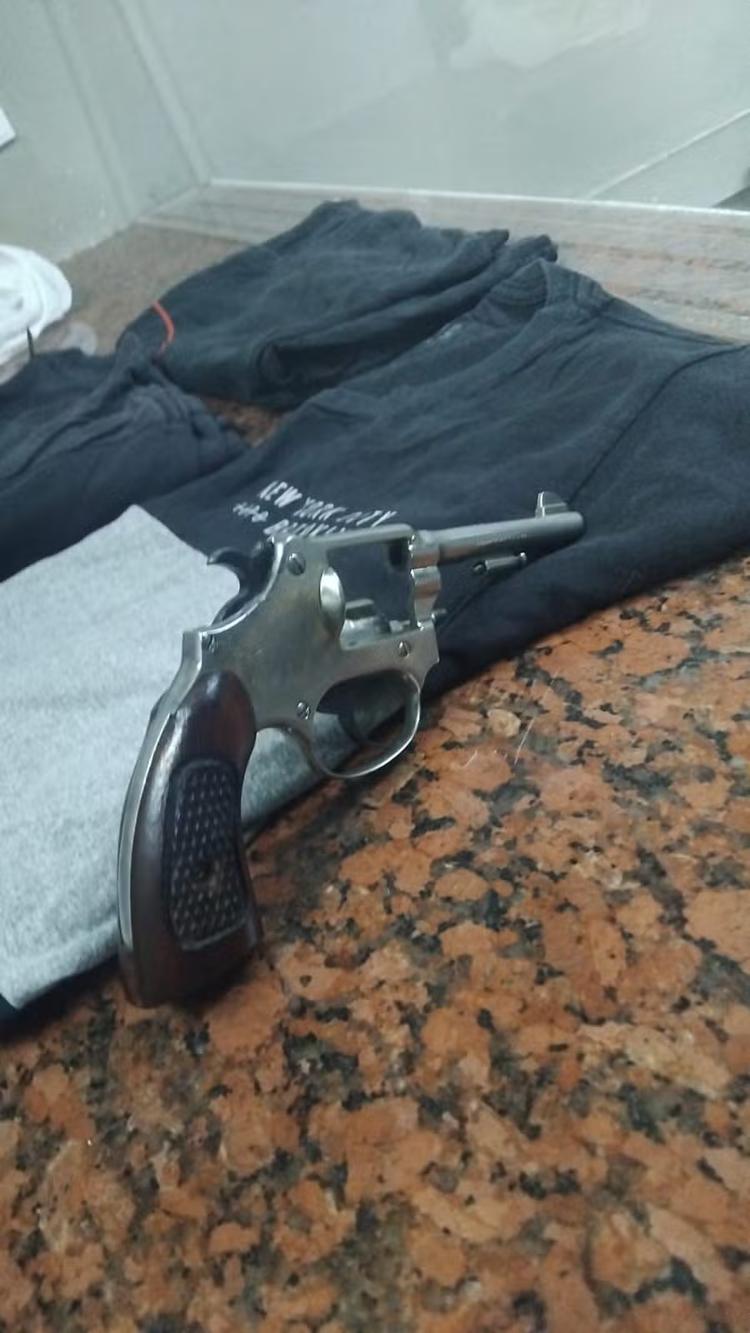 Terceiro suspeito de sequestro e morte de padeiro em Piracicaba é preso com arma em casa de acolhimento, diz PM