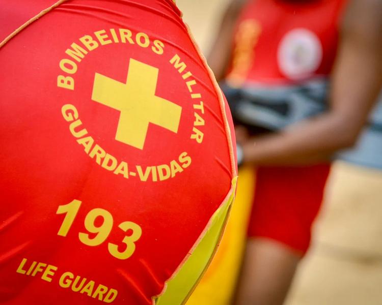 Governo de SP autoriza a contratação de 85 guarda-vidas temporários para o verão no Litoral Norte