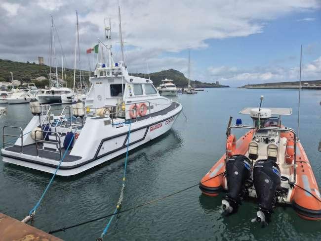 Paura a Marina di Camerota: escursionista cade sul sentiero per Cala Bianca, decisivo l’intervento della Guardia Costiera