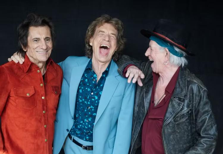 Rolling Stones soam revigorados em 'Foreign Tongues', disco com grandes feats e menção a Musk