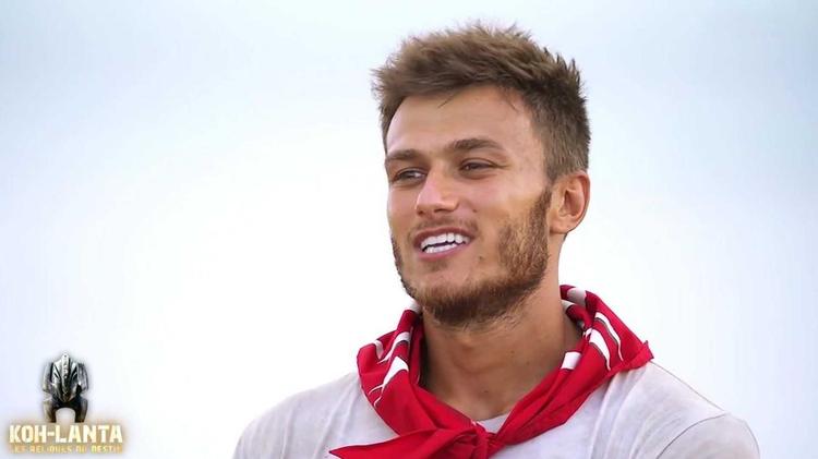 Koh-Lanta - Zakaria cash sur son rôle d’ambassadeurs : "C'est à celui qui en aura le plus dans le caleçon"