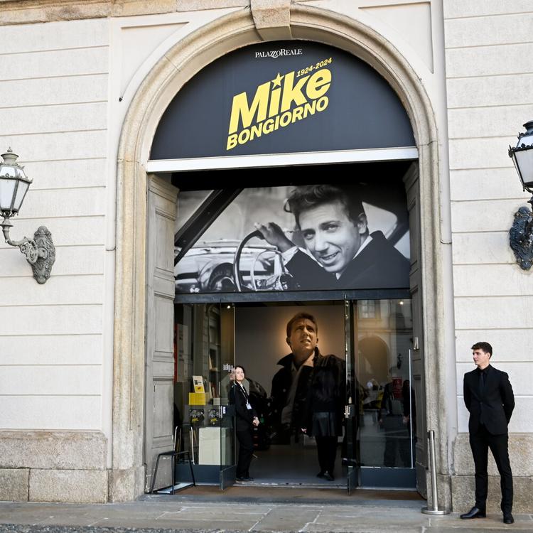 Il precedente clamoroso del trafugamento della salma di Mike Bongiorno