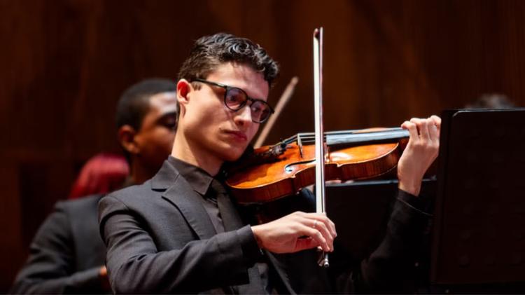 Jovem de São Leopoldo é o único brasileiro selecionado para festival de ópera na Alemanha