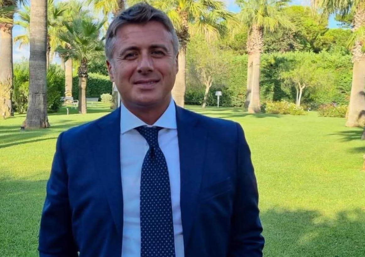 Terremoto politico a Battipaglia, si dimette l’assessore Paolo Palo: maggioranza di Cecilia Francese in bilico