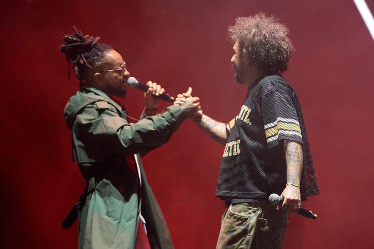 Marcelo D2 e Rael fazem encontro no palco do João Rock 2026; FOTOS