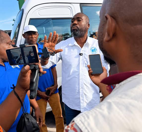 Transport scolaire Dignité : Benel Didier accuse son prédécesseur d’instrumentaliser les employés