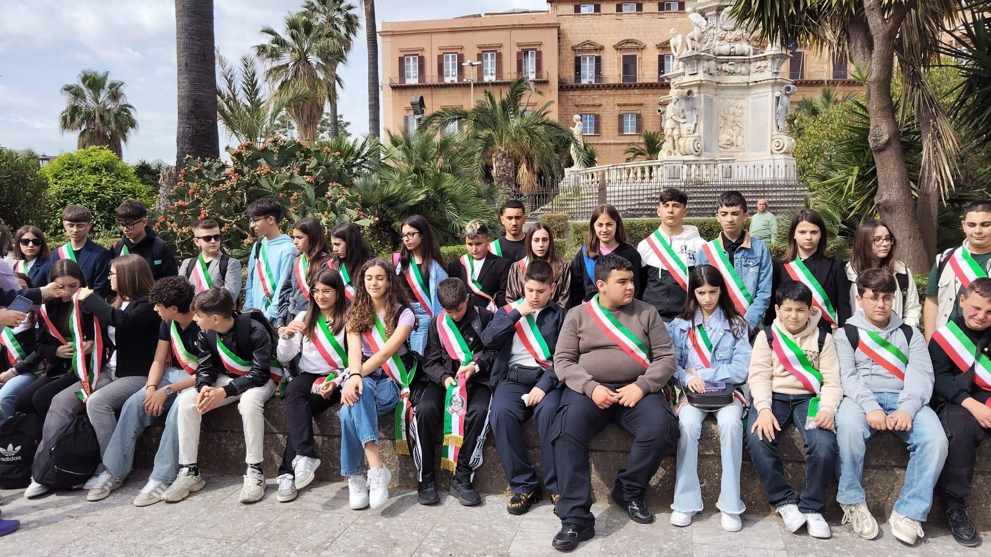 “Coloriamo il nostro futuro”: il Consiglio Comunale delle ragazze e dei ragazzi di Omignano protagonisti a Palermo