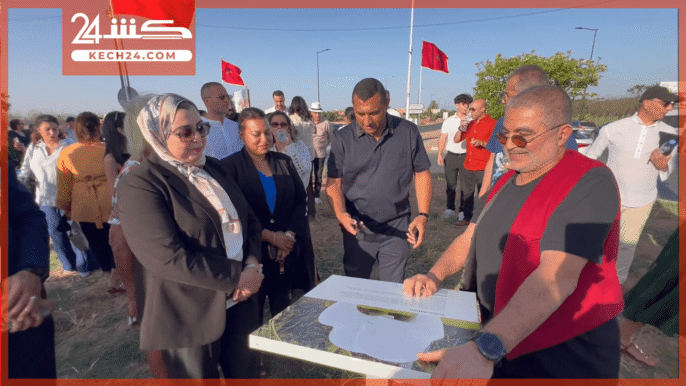 بالڤيديو: تدشين مجسم ضخم بمدخل مراكش الشرقي  بحضور مسؤولين وفنانين