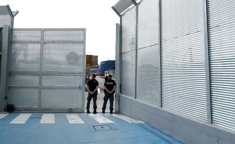 Missioni in Albania: il Dipartimento chiarisce, nessuna annotazione matricolare per il personale impiegato