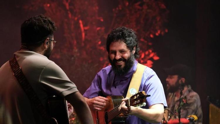 El Kanka de vuelta en casa junto a su pandilla malagueña: «Ojalá mi canción favorita sea siempre la última que he hecho»