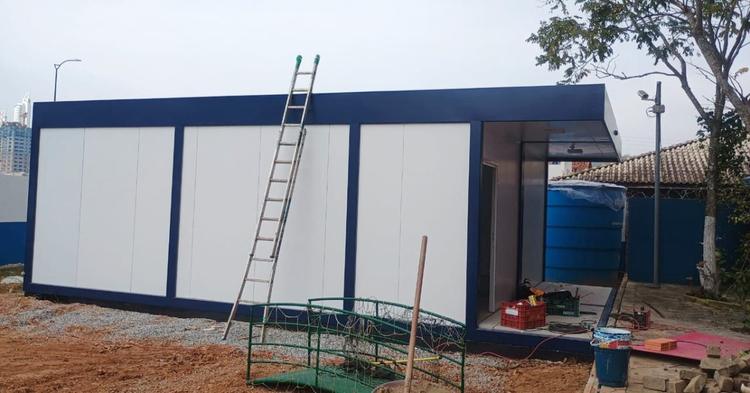 CEM Ariribá começa a instalação de nova sala modular em Balneário Camboriú