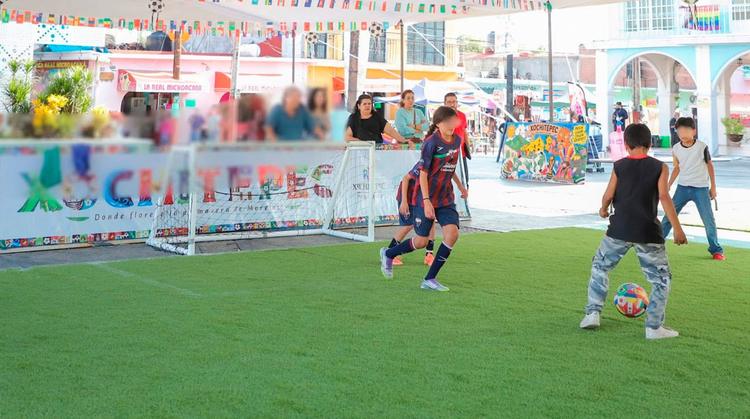 ¡Xochitepec vibra con el Mundial! Cancha de fútbol y zona de estampas unen a las familias