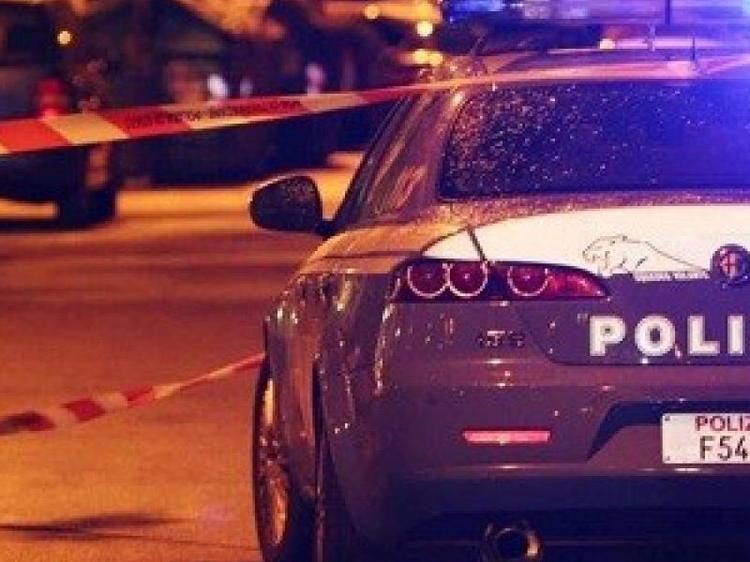 Mamma e figlia trovate morte in casa a Torino: l'ipotesi è di omicidio-suicidio