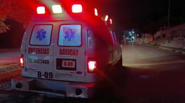 Valiente mujer resulta herida tras intentar sofocar incendio en Tequesquitengo