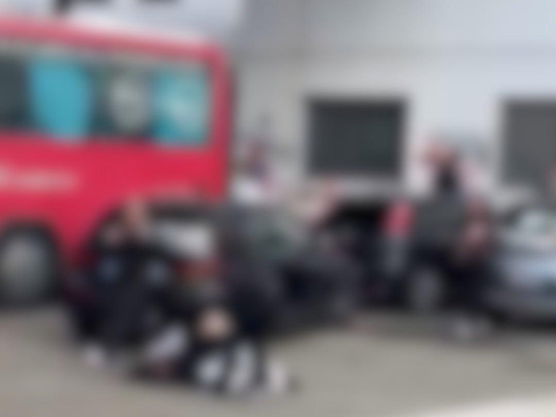Tensioni all’uscita da scuola a Vallo della Lucania, rissa tra studentesse alla fermata dei bus: il video finisce in rete