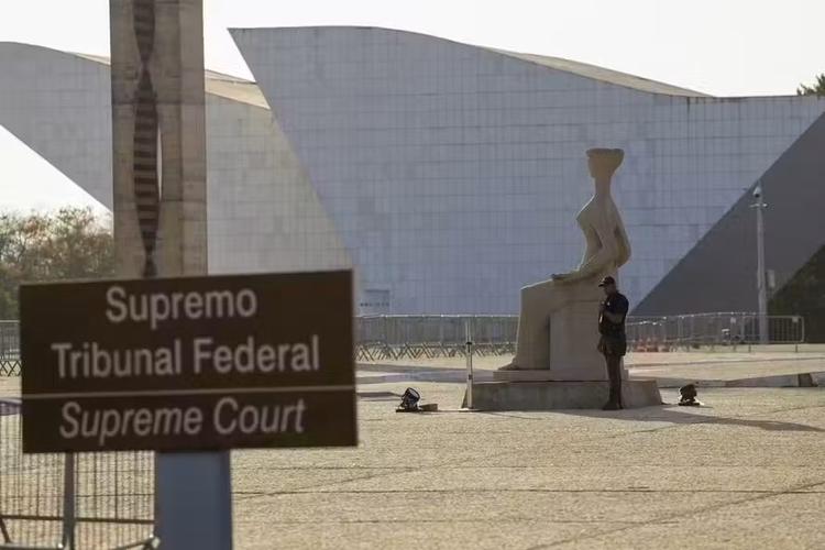 Oposição e governo travam guerra de representações em meio à crise envolvendo o STF