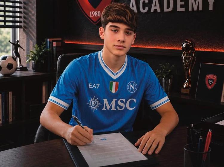 Dal Cilento al Napoli: il talento di Agropoli Luigi Cianfrone firma con gli azzurri