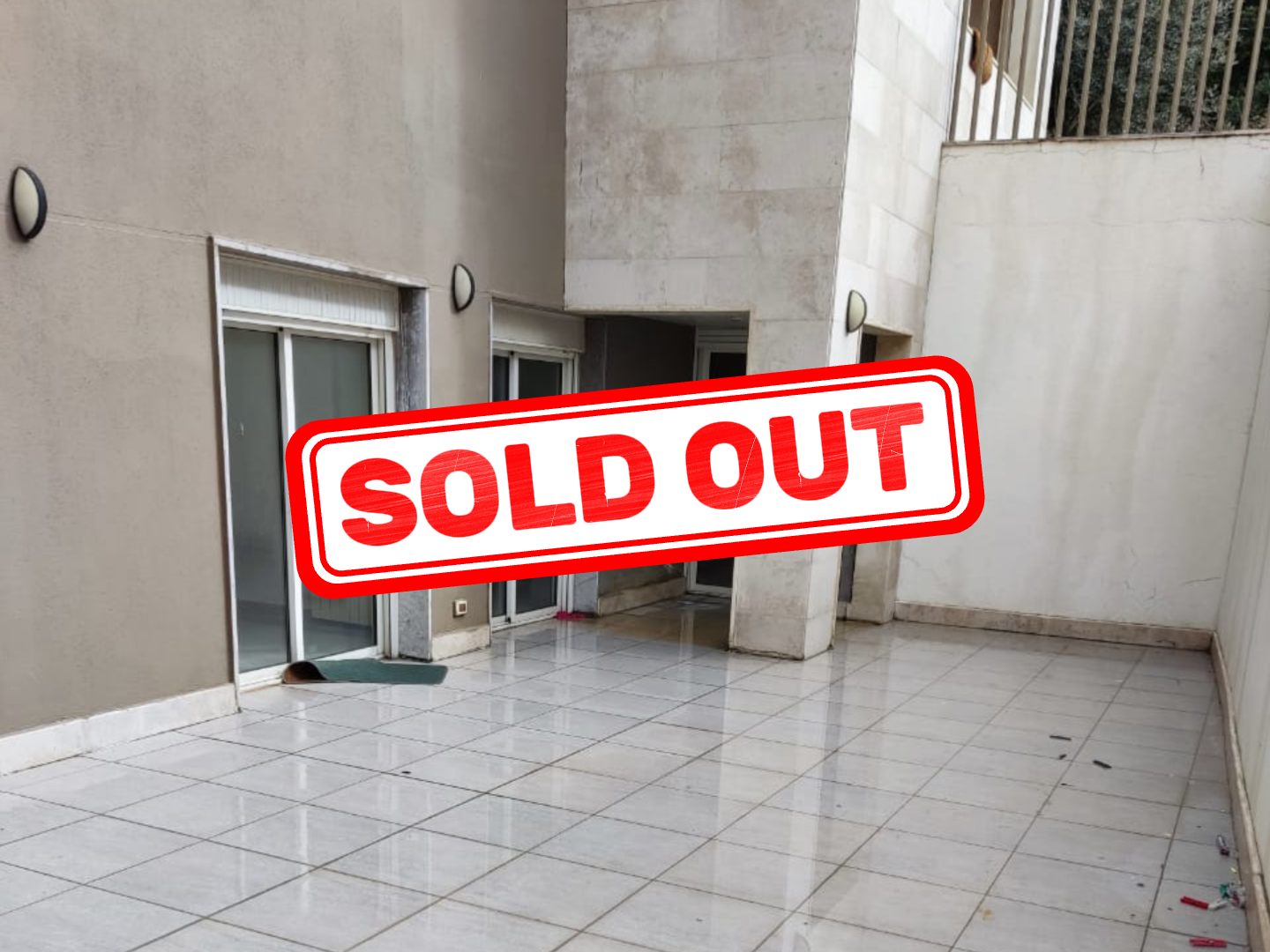 Apartment For Sale in Dik El Mehdi