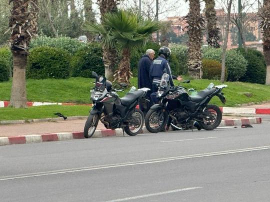 عاجل..فرقة الدراجين توقف شخصا بحوزته مخدر الشيرا بمراكش